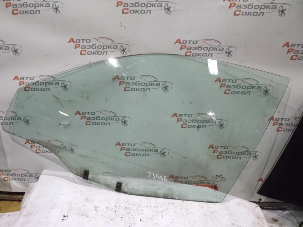 Стекло двери передней левой Mitsubishi Carisma (DA) 1995-2000  [MR720212]  в Вологде