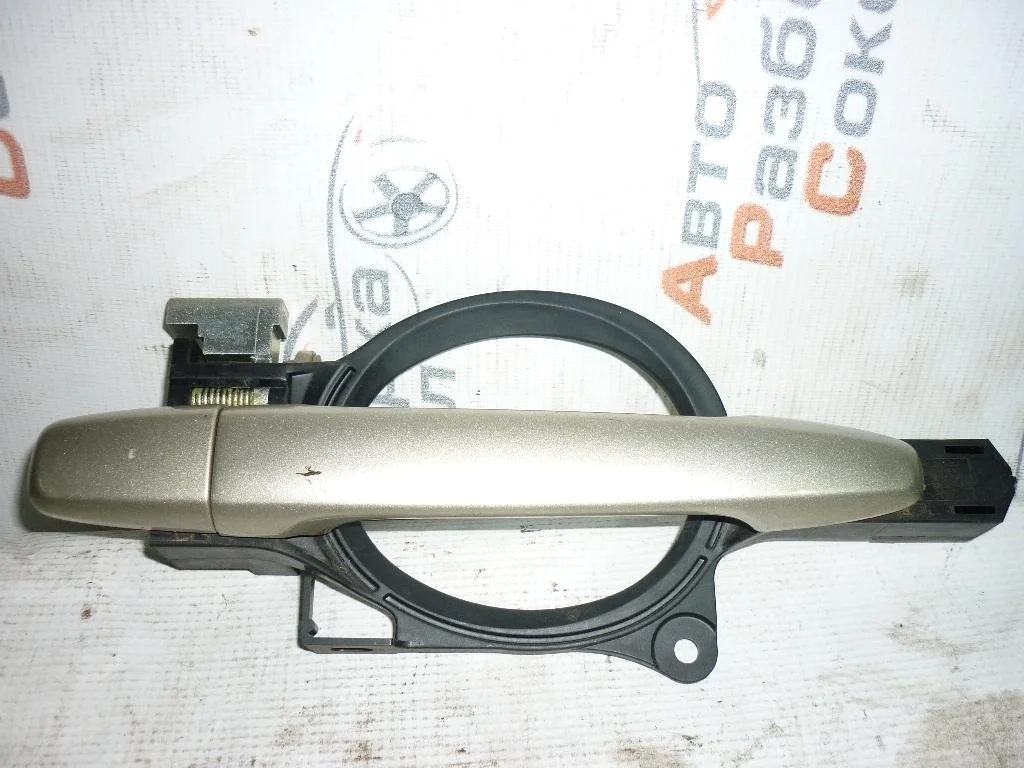 Ручка двери задней наружная правая Mitsubishi Lancer (CX, CY) 2007-нв  [5716A014HB]  в Вологде