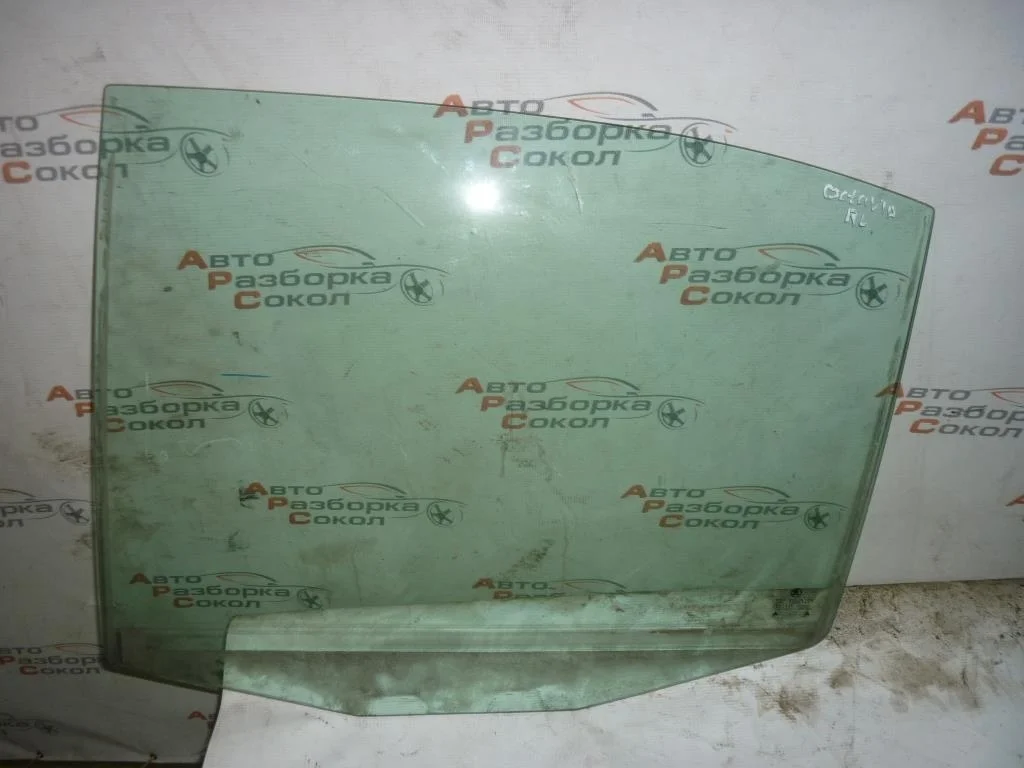 Стекло двери задней левой Skoda Octavia (A4 1U-) 2000-2011  [1U4845205]  в Вологде