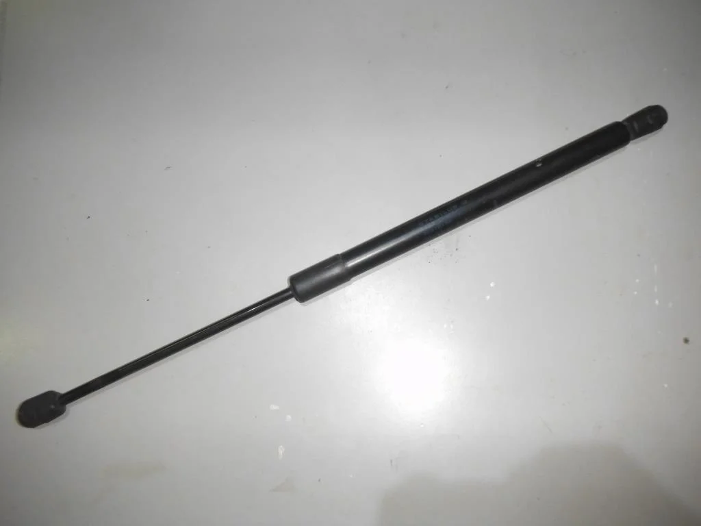 Амортизатор двери багажника Mitsubishi Outlander (CU) 2003-2009  [MR991807]  2.4 16V 4G69 MIVEC в Вологде