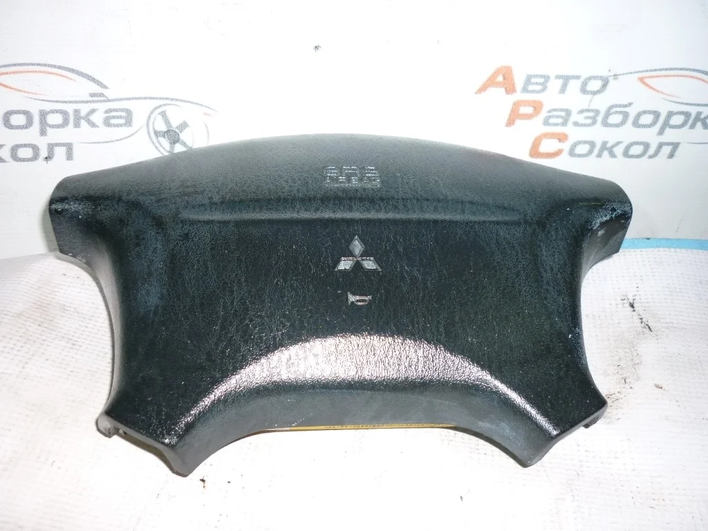 Подушка безопасности в рулевое колесо Mitsubishi Carisma (DA) 2000-2003  [MR777231]  в Вологде