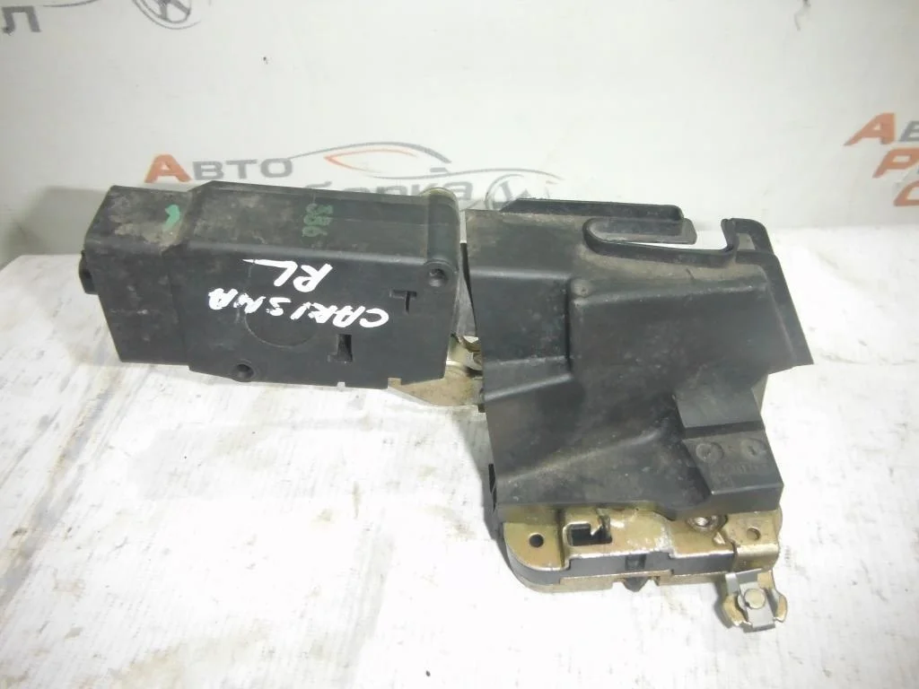 Замок двери задней левой Mitsubishi Carisma (DA) 2000-2003  [MR914401]  в Вологде