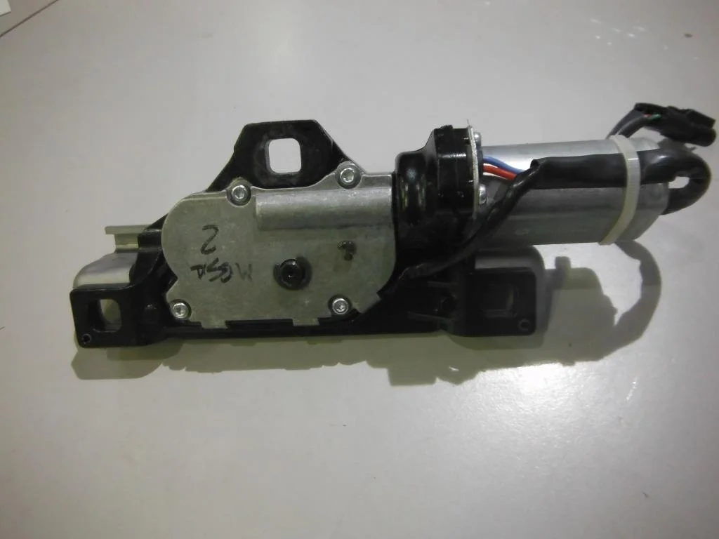 Ответная часть замка багажника BMW X6 E71 2008-2014  [67107114613]  3.0 N54 306 л.с. в Вологде