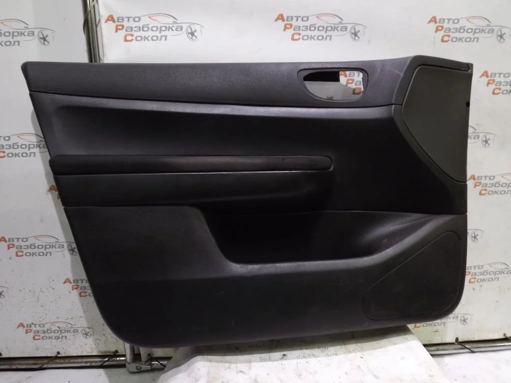 Обшивка двери передней левой Peugeot 307 2001-2007  [933117]  1.6 HDi DV6TED4 в Вологде