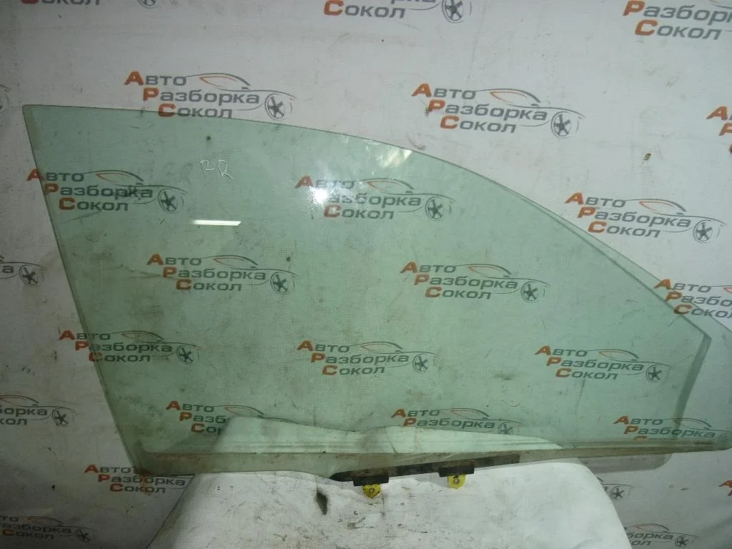 Стекло двери передней правой Mitsubishi Lancer (CS) 2003-2006  [MR525732]  4G18 в Вологде