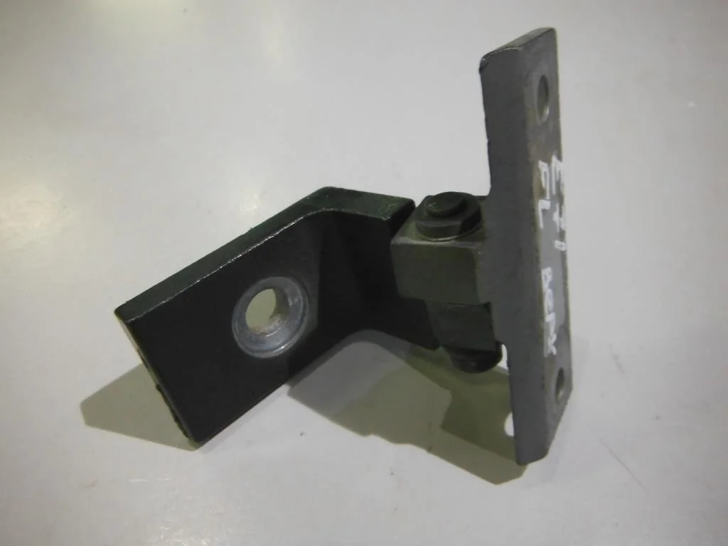 Петля двери передней левой верхняя BMW X6 E71 2008-2014  [41517176847]  3.0 N54 306 л.с. в Вологде