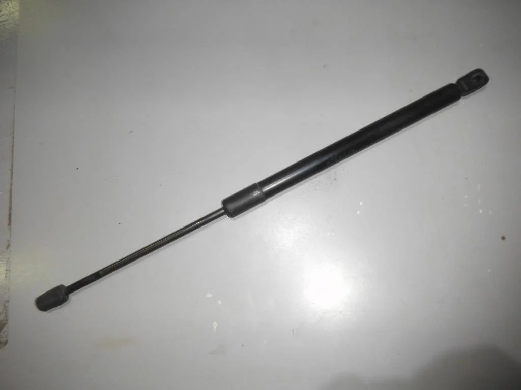 Амортизатор двери багажника Mitsubishi Outlander (CU) 2003-2009  [MR991808]  2.4 16V 4G69 MIVEC в Вологде