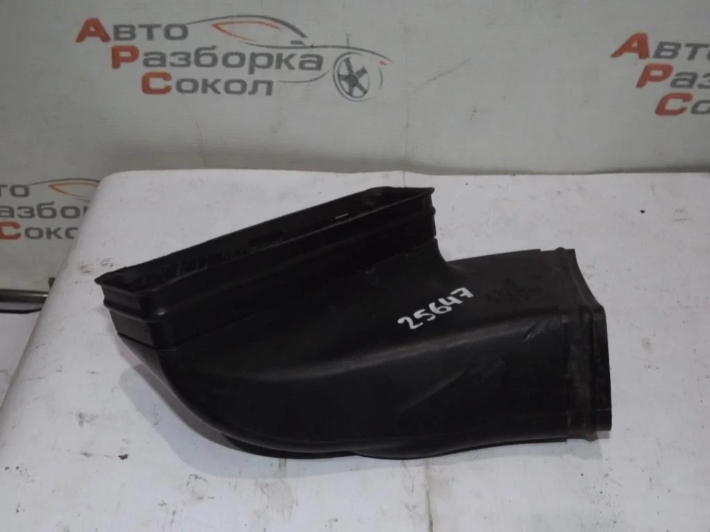 Воздуховод VW Passat (B5+) 2000-2005  [3B0129617D]  AVF 1.9TD в Вологде
