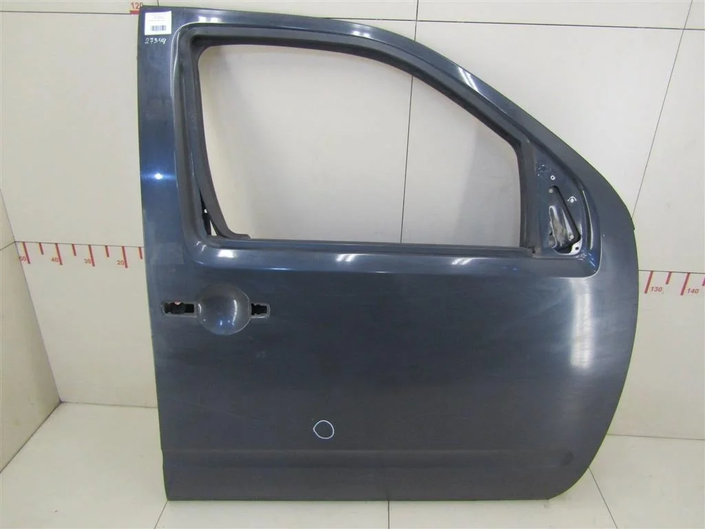 Дверь передняя правая Nissan Navara (D40) 2005-2015  [80100EB330]  в Вологде