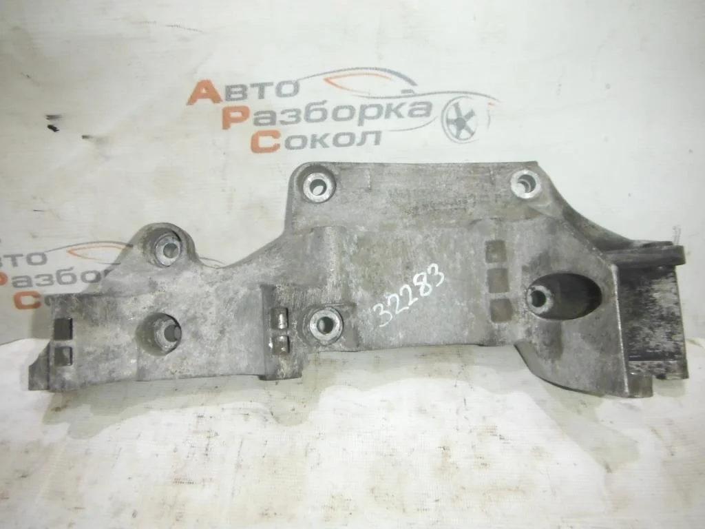 Кронштейн генератора VW Golf IV \Bora 1997-2005  [06A903143P]  в Вологде