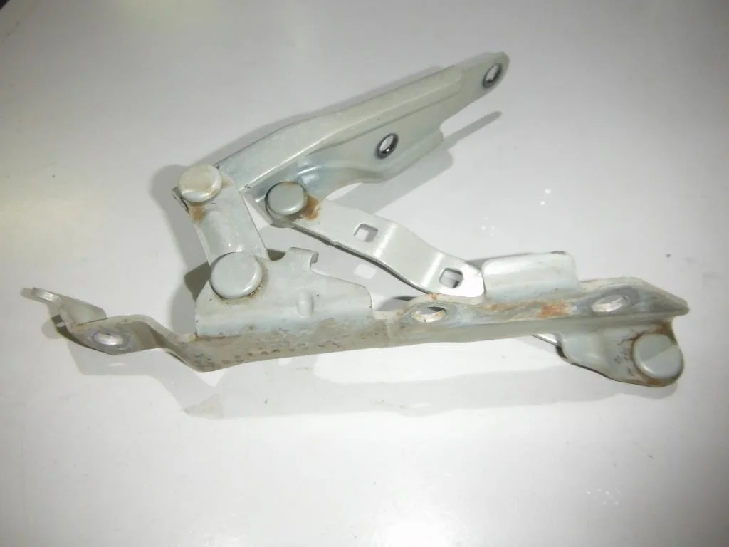 Петля капота правая Subaru Legacy Outback (B13) 2003-2009  [57260AG0009P]  EJ253 2.5 в Вологде