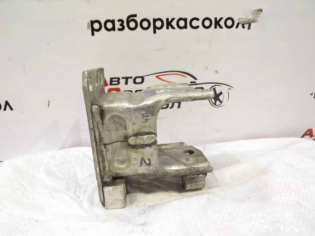 Кронштейн усилителя переднего бампера правый Audi A8 (D3,4E) 2004-2010  [4E0807134A]  в Вологде