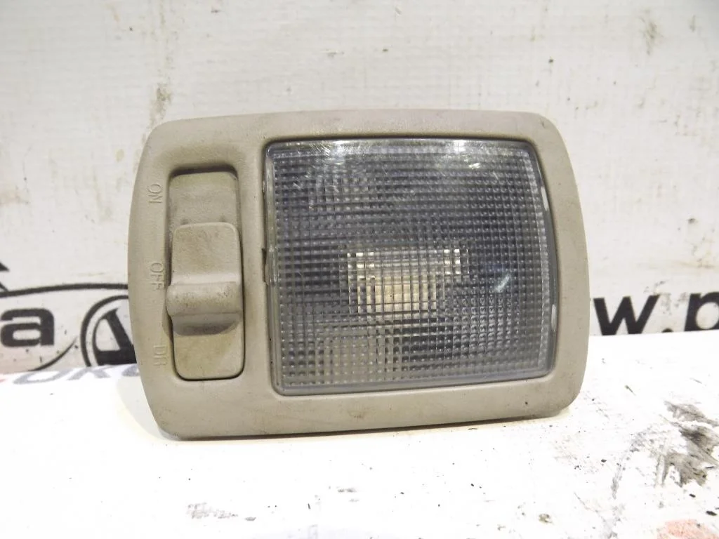Плафон салонный Hyundai Elantra 2000-2005  [928002D000ZR]  G4GC в Вологде