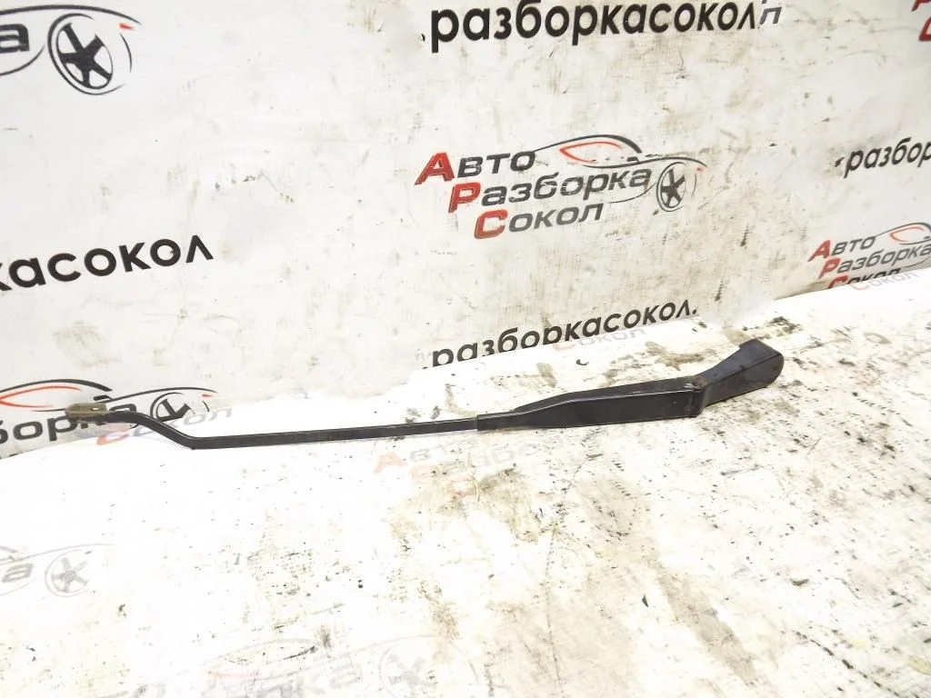 Поводок стеклоочистителя передний правый Nissan Primera P10E 1990-1996  [2888571J01]  SR20DE в Вологде