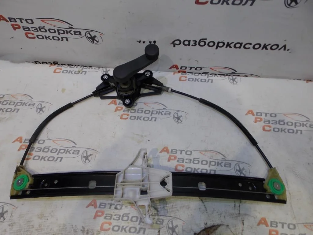 Стеклоподъемник механ. задний левый Skoda Octavia (A7) 2013-2020  [5E0839461]  1.2 TSI CJZA в Вологде