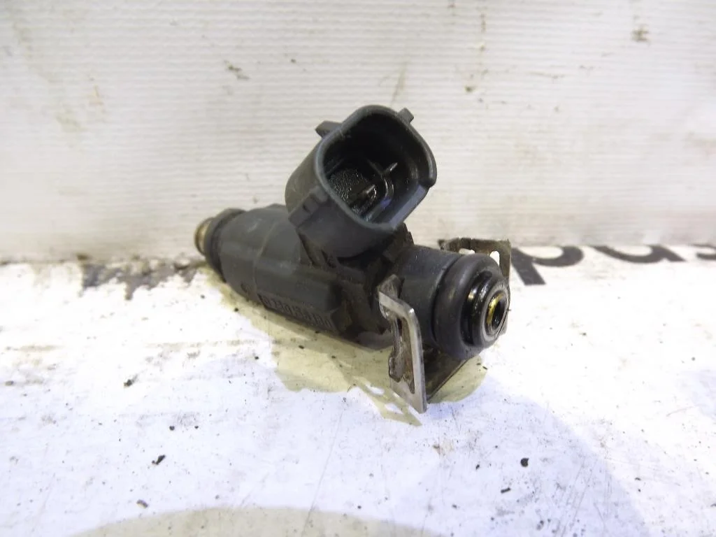 Форсунка инжекторная электрическая Audi A8 (D3,4E) 2004-2010  [079133551B]  в Вологде