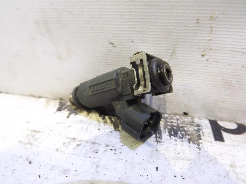 Форсунка инжекторная электрическая Audi A8 (D3,4E) 2004-2010  [079133551B]  в Вологде