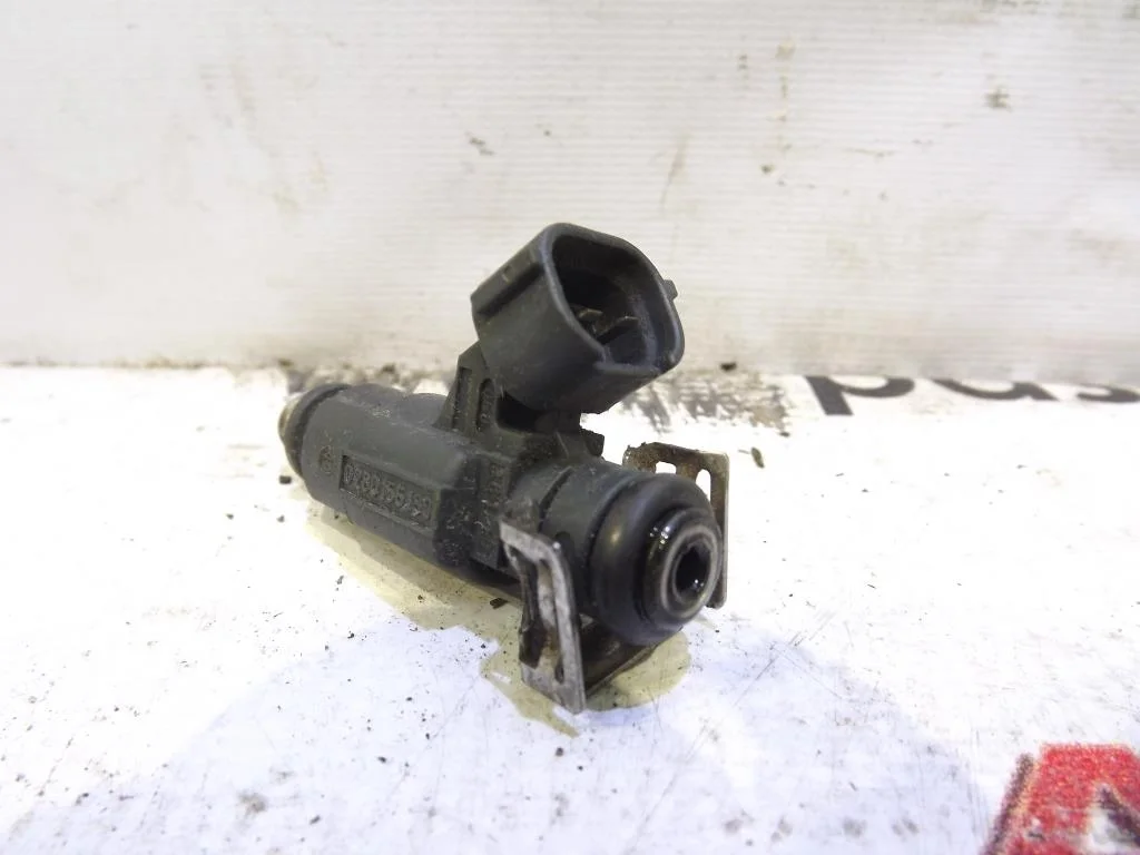 Форсунка инжекторная электрическая Audi A8 (D3,4E) 2004-2010  [079133551B]  в Вологде