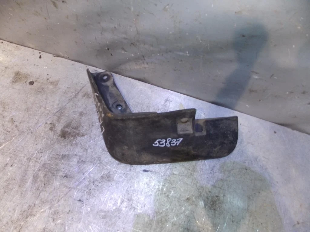 Брызговик передний левый Mitsubishi Lancer (CX, CY) 2007-нв  [5370A591]  в Вологде