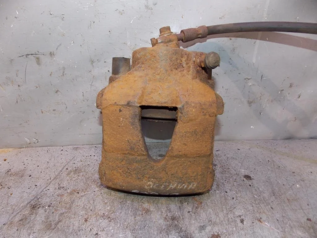 Суппорт передний левый Skoda Octavia (A4 1U-) 2000-2011  [1K0615123D]  в Вологде