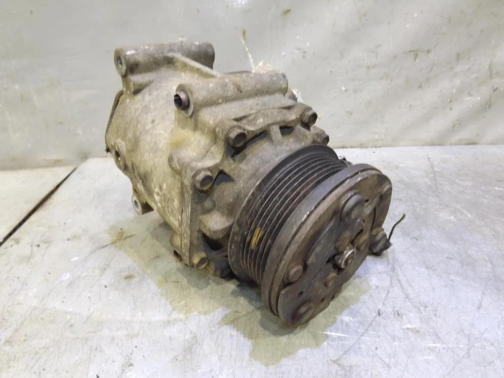 Компрессор системы кондиционирования Ford Focus I 1998-2004  [1779107]  в Вологде