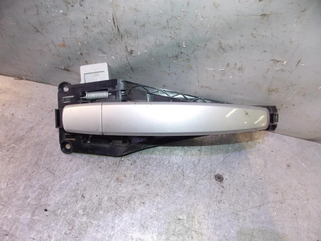 Ручка двери задней наружная правая Opel Zafira B 2005-2012  [13142770]  в Вологде