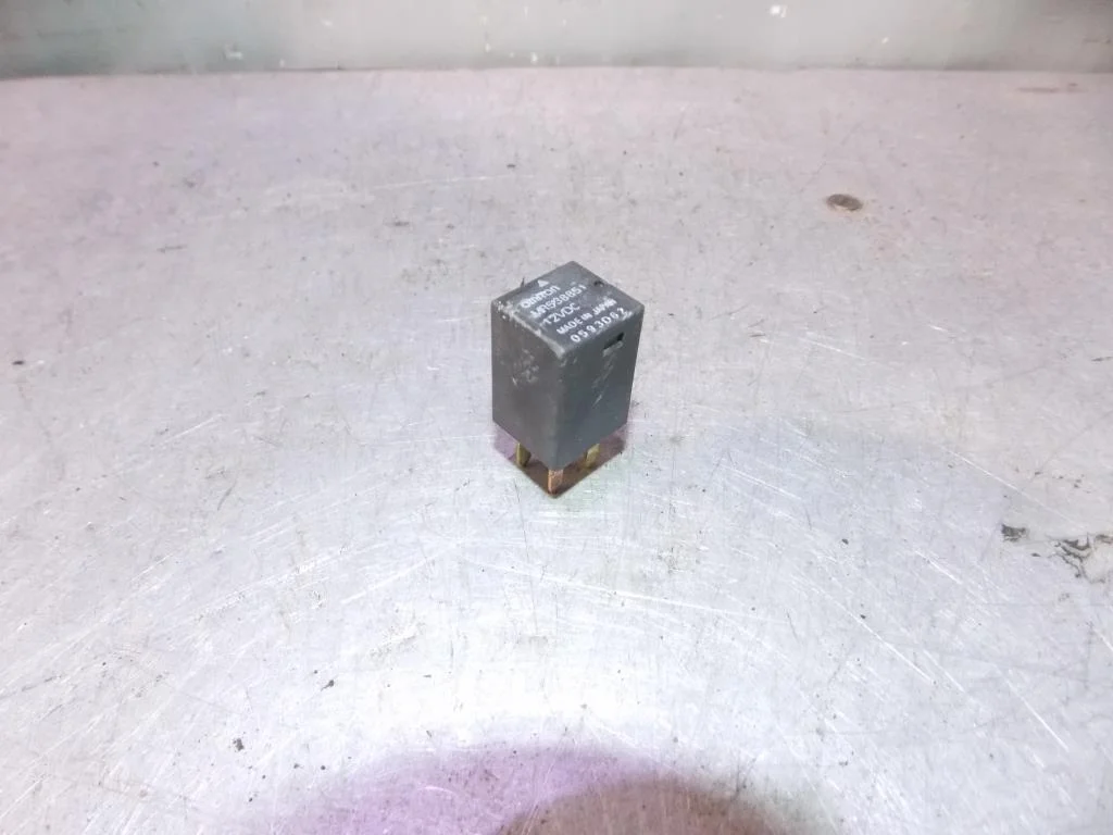 Реле Mitsubishi Lancer (CS) 2003-2006  [MR538851]  в Вологде