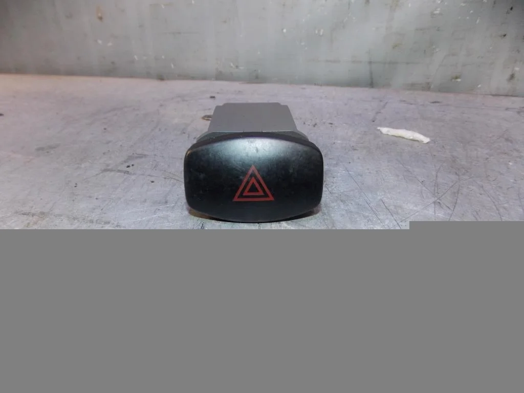 Кнопка аварийной сигнализации Chevrolet Lacetti 2004-2013  [96551005]  в Вологде