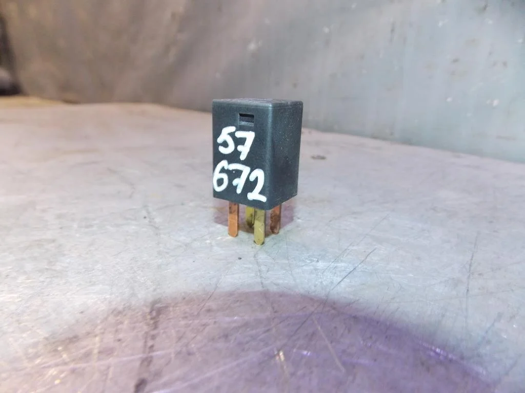 Реле Mitsubishi Lancer (CS) 2003-2006  [MR538851]  в Вологде