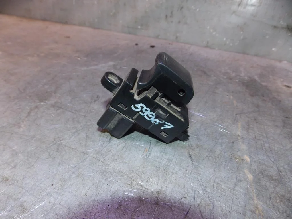 Кнопка стеклоподъемника Nissan Qashqai (J10) 2006-2014  [25411JD000]  1.6 16V HR16DE в Вологде