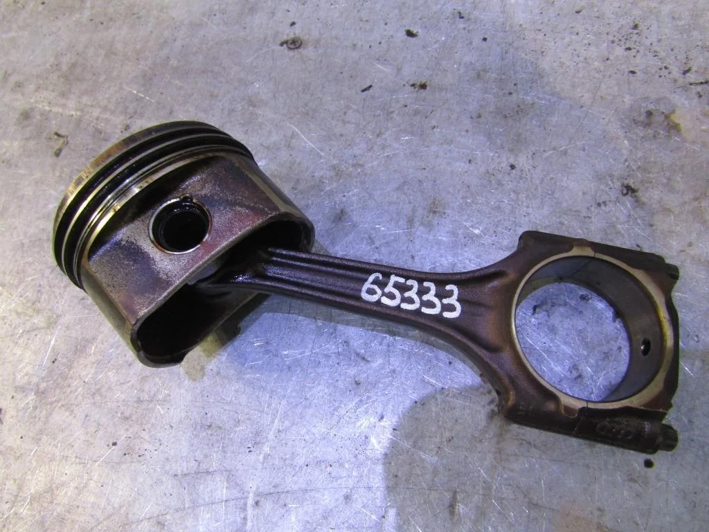 Шатун VW Passat (B5+) 2000-2005  [06A198401]  1.8T 20V AWM в Вологде