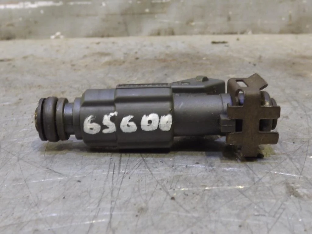 Форсунка инжекторная электрическая Seat Cordoba 1999-2002  [030906031J]  1.4  AKK в Вологде