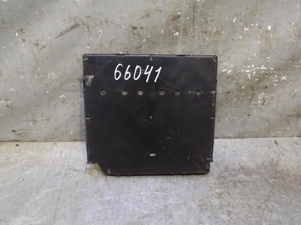 Блок комфорта VW Passat (B7) 2011-2015  [3AA937087F]  1.4 16V CAXC в Вологде