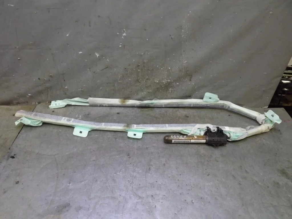 Подушка безопасности боковая (шторка) VW Passat (B7) 2011-2015  [3C0880741G]  1.4 16V CAXC в Вологде