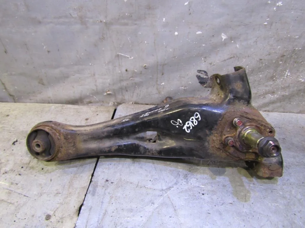 Рычаг задний продольный левый Mitsubishi Lancer (CS) 2003-2006  [MR519133]  в Вологде