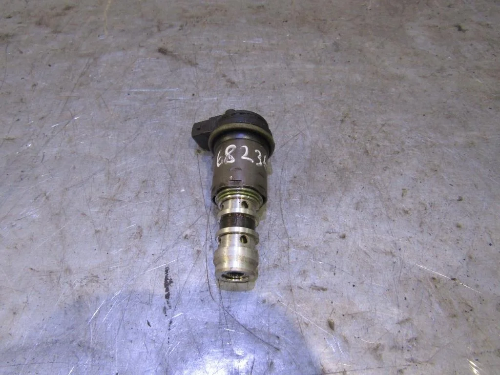 Клапан электромагн. изменения фаз ГРМ BMW X5 E53 2000-2007  [11367560462]  4.4i N62 в Вологде