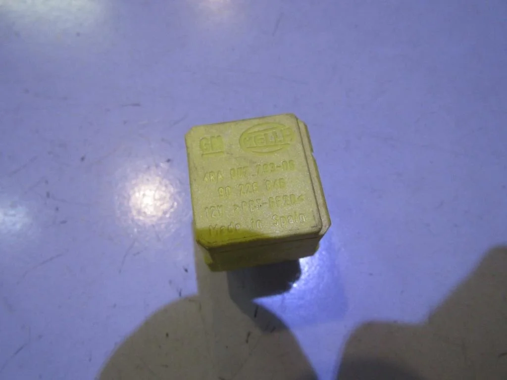 Реле свечей накала Opel Astra G 1998-2005  [90226846]  в Вологде