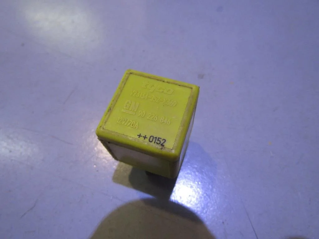 Реле свечей накала Opel Astra G 1998-2005  [90226846]  в Вологде