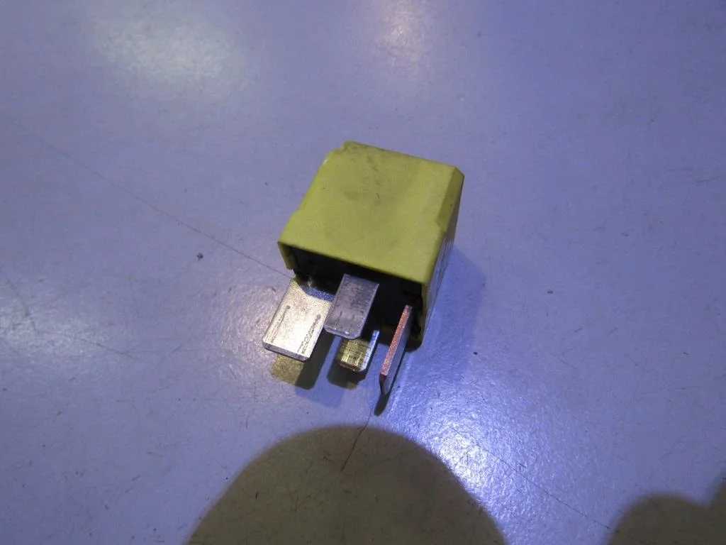 Реле свечей накала Opel Astra G 1998-2005  [90226846]  в Вологде