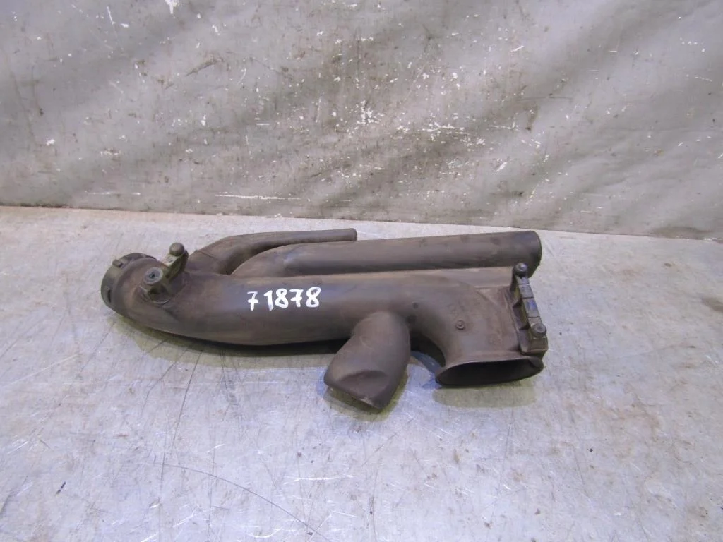 Резонатор воздушного фильтра Opel Astra H \ Family 2004-2015  [55562486]  Z18XER в Вологде