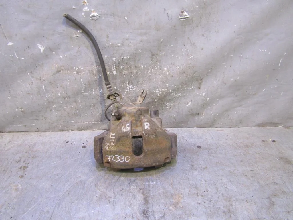 Суппорт передний правый Audi 100 (C4) 1991-1994  [4A0615124]  в Вологде