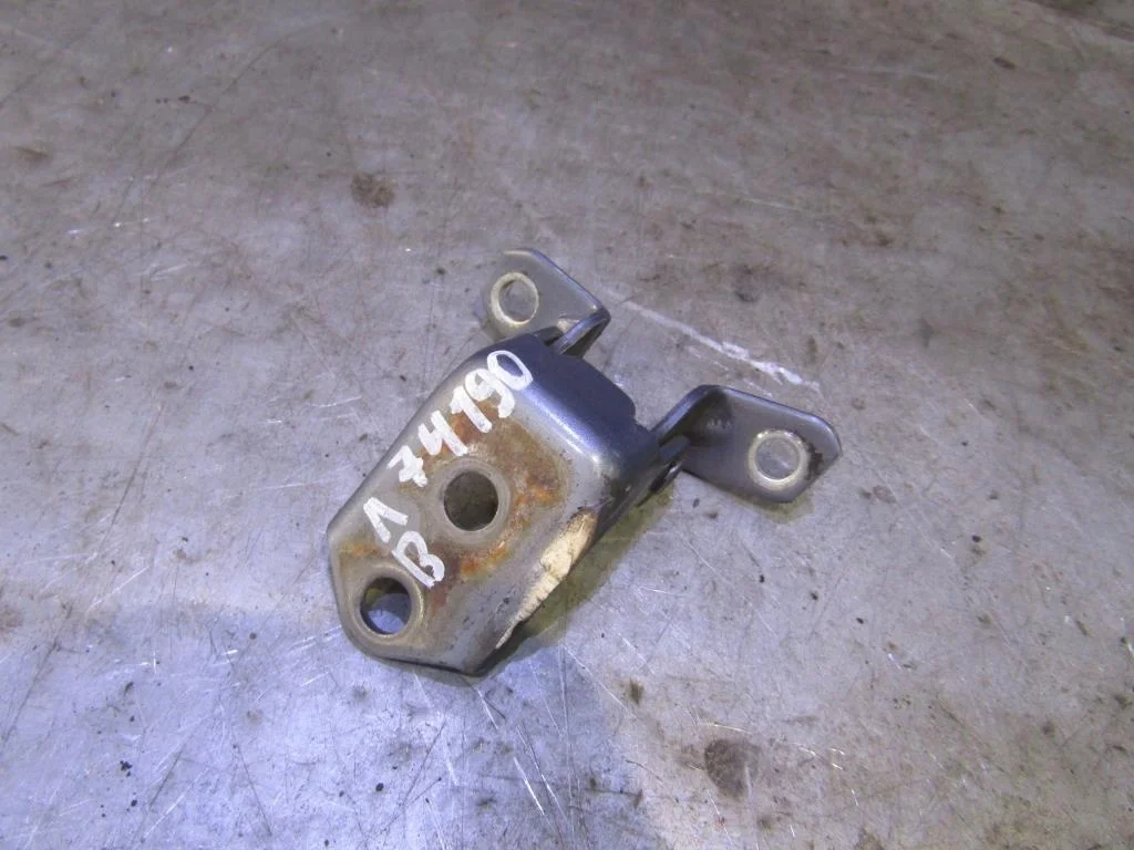 Петля двери передней Mazda Mazda 3 (BK) 2002-2009  [F15159210A]  2.3 MZR DISI Turbo в Вологде