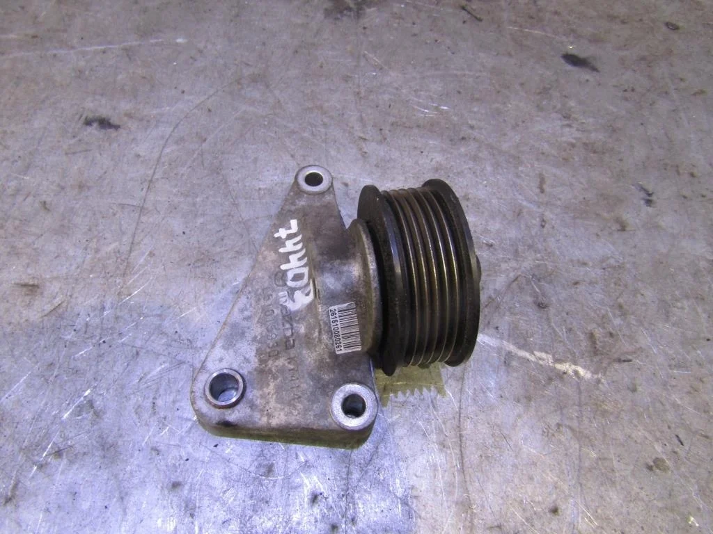 Ролик руч.ремня с кронштейном Mazda Mazda 6 (GH) 2007-2012  [L51015930]  2.0L LF17 в Вологде