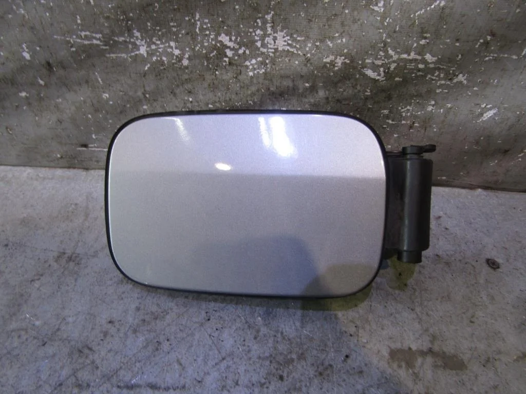 Лючок бензобака BMW X3 E83 2004-2010  [51177055877]  в Вологде