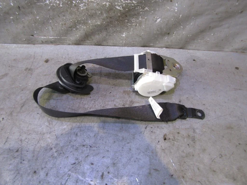 Ремень безопасности BMW X3 E83 2004-2010  [72113448358]  в Вологде