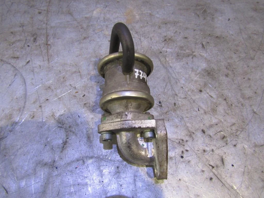 Клапан рециркуляции выхлопных газов VW Touareg 2002-2010  [078131101AC]  4.2 V8 AXQ в Вологде