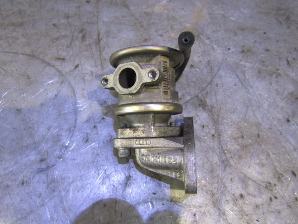 Клапан рециркуляции выхлопных газов VW Touareg 2002-2010  [078131101AC]  4.2 V8 AXQ в Вологде
