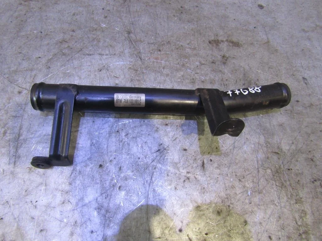 Трубка охлажд. жидкости металлическая VW Touareg 2002-2010  [7L6122101C]  4.2 V8 AXQ в Вологде