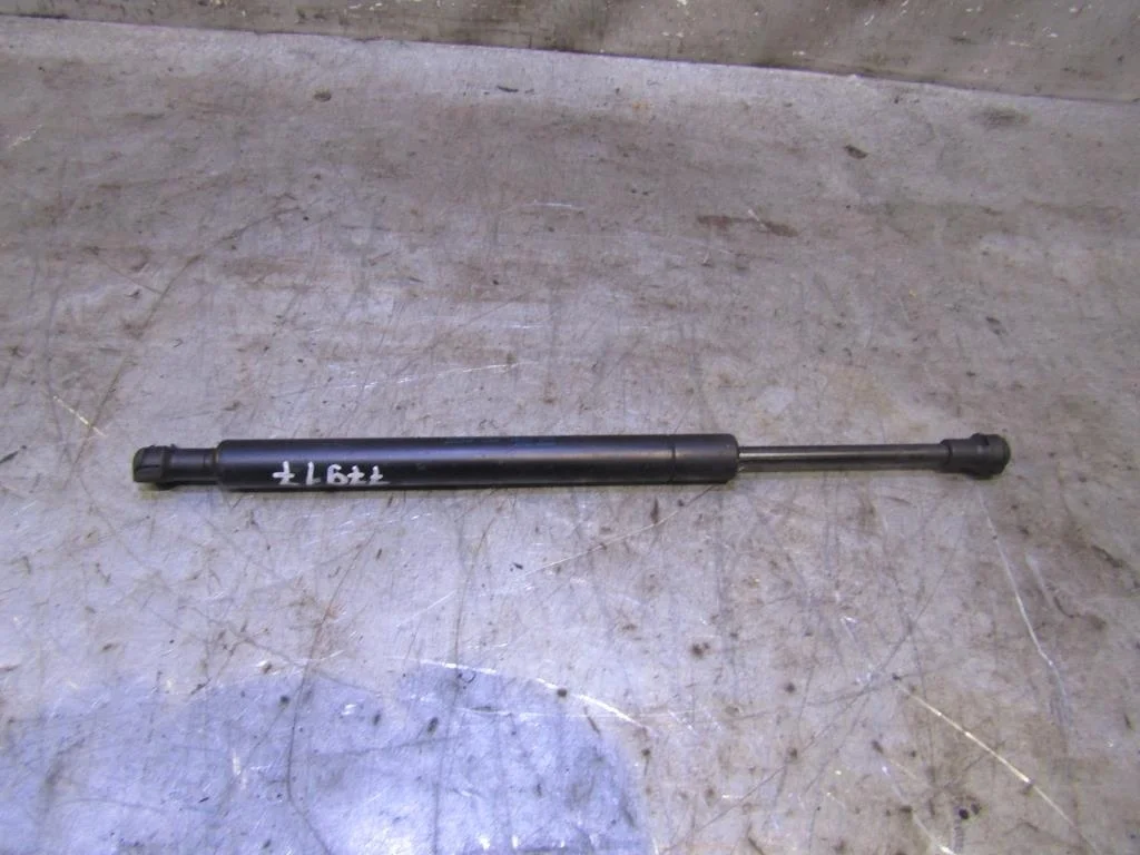 Амортизатор двери багажника VW Touareg 2002-2010  [7L6845587A]  4.2 V8 AXQ в Вологде
