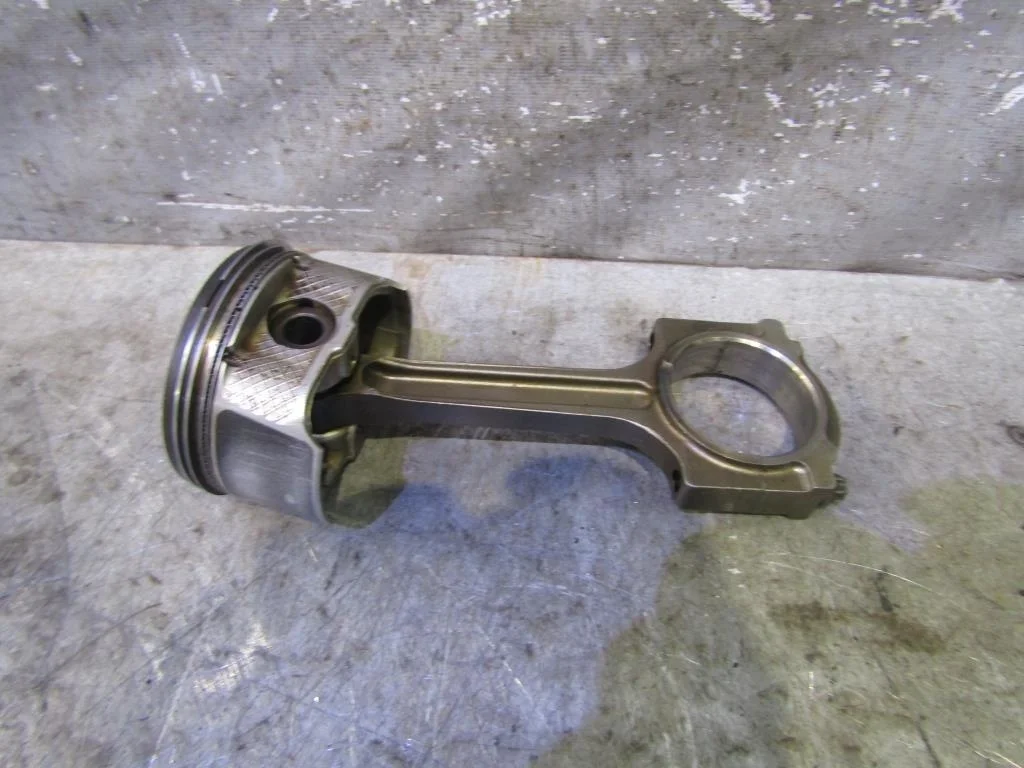 Шатун Mazda Mazda 3 (BK) 2002-2009  [L3Y211010]  2.3 НЕ ТУРБО в Вологде